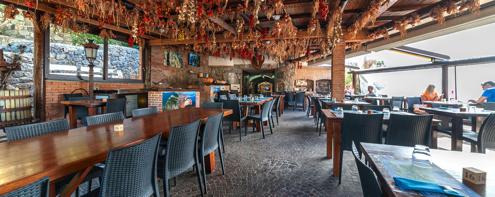 puntachiarito it cantina-antica-fattoria-greca 012